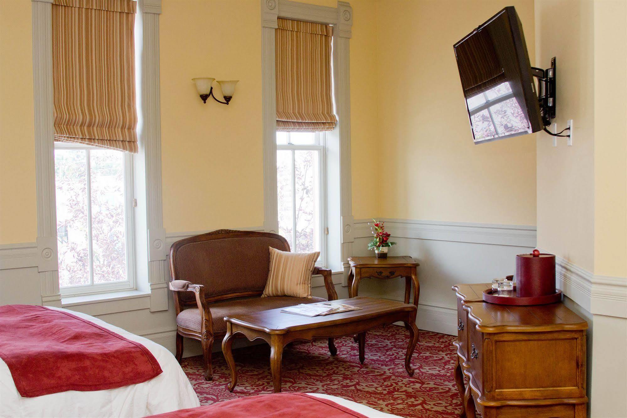 Windsor Hotel & Restaurant Del Norte Ngoại thất bức ảnh